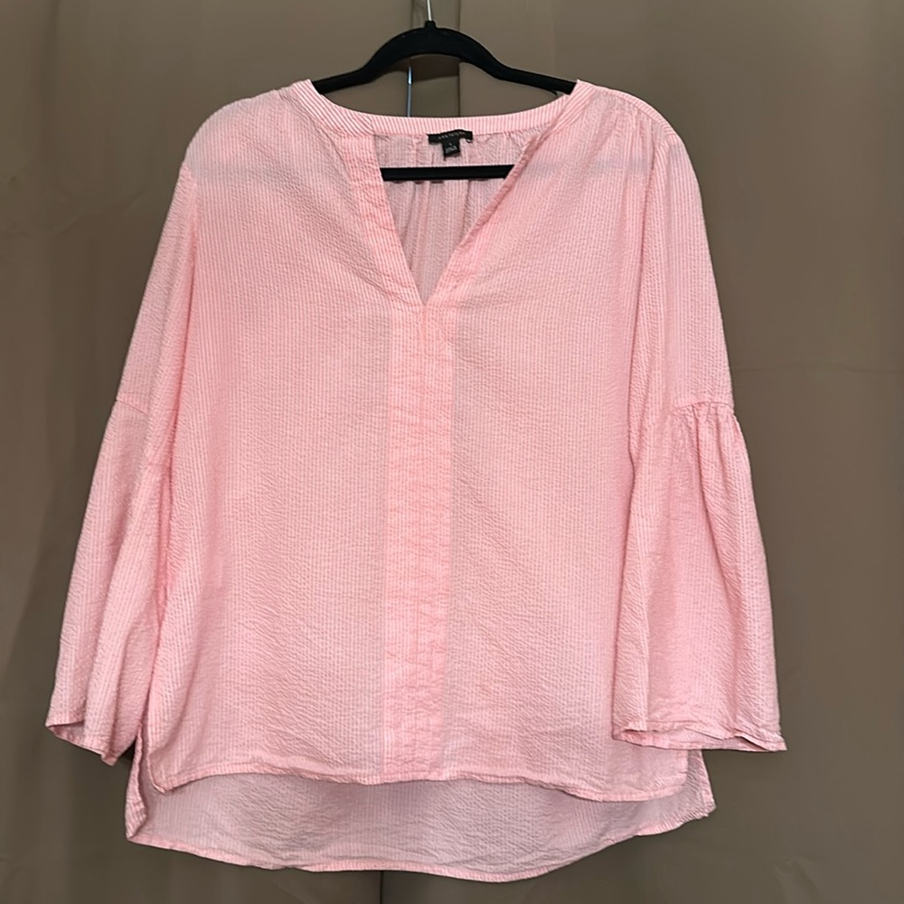 Ann Taylor Women’s Small Seersucker V-Neck Pullover Top